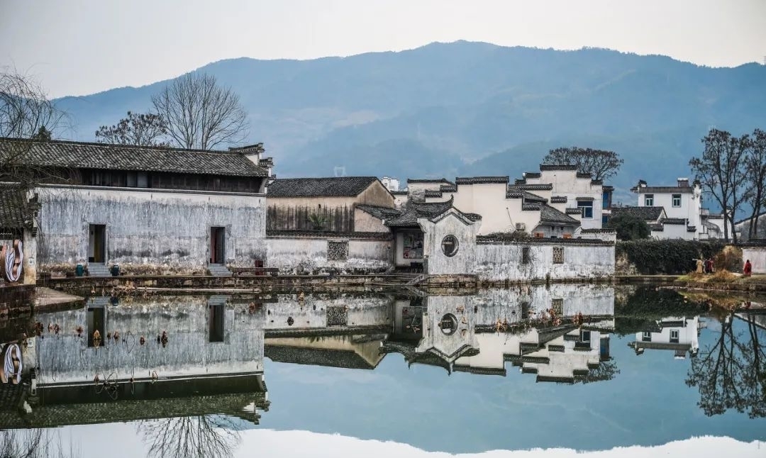 白哈巴村|秋天最不能辜负的10个绝美古镇，累了就去小住几日