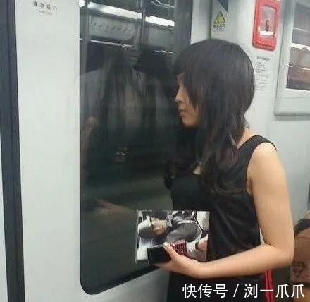 |搞笑GIF:说实话,就这个背影,我已经不在乎面貌了