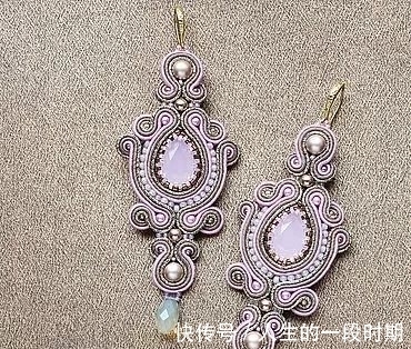 蛇腹线 款式各不相同,蛇腹线手工饰品展示了独特的美