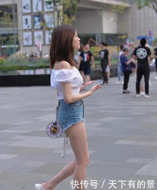搭配|瑜伽裤自带仙气,经典的尖头细跟设计,潮范十足