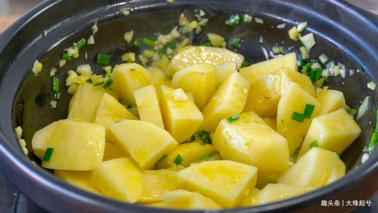 降温了,6道好吃的火锅炖菜,一家人围着一锅,越吃越暖和