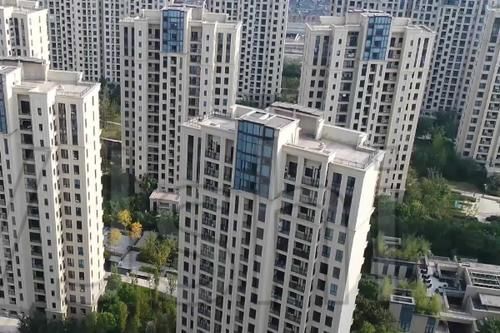 期房|又一房企巨头倒下负债700多亿，老板跑路，期房业主怎么办