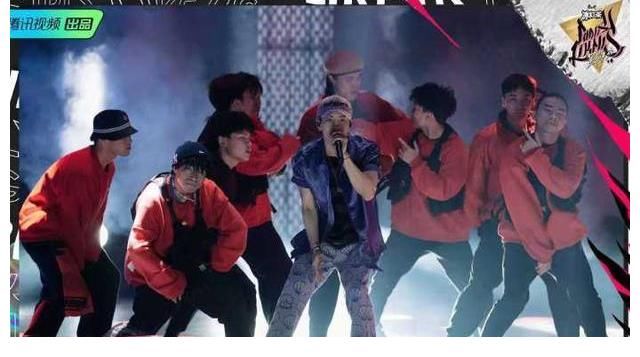 王嘉尔|《黑怕女孩》首播！选手好看，作品记不住