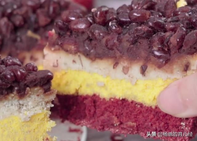 分享一款孩子爱吃的红豆松糕，香甜味美，松软营养，好吃又解馋
