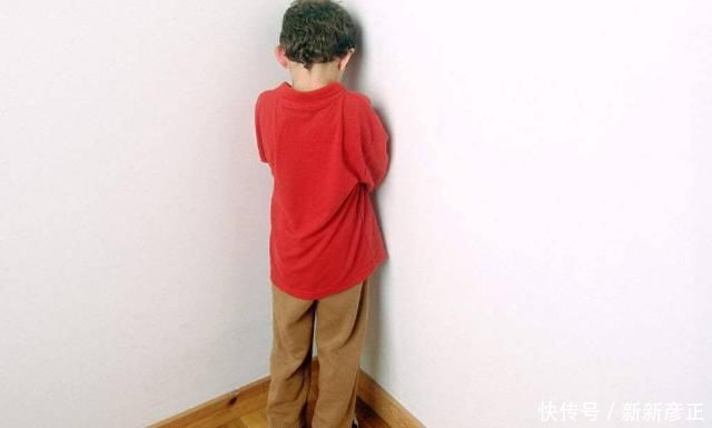一起长大|从小被打大的孩子,跟没挨过打的孩子,长大后的差距十分明显