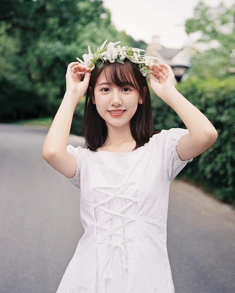 文艺|街拍时尚组图:浙工大学校花徐依莎,文艺与知性的美集于一身