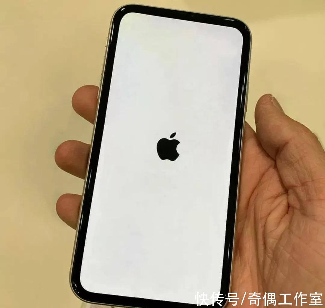 机皇|一代iPhone机皇淘汰！苹果不讲武德？