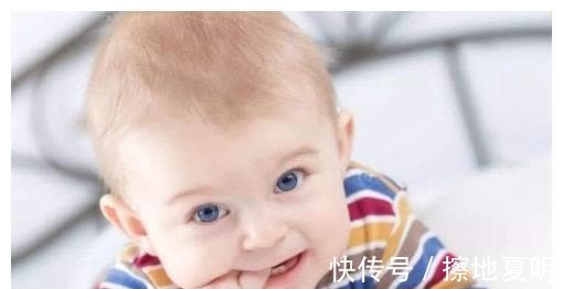 大拇指|宝宝为什么喜欢吃手?饿的可能性很小,很少有妈妈知道这3个原因