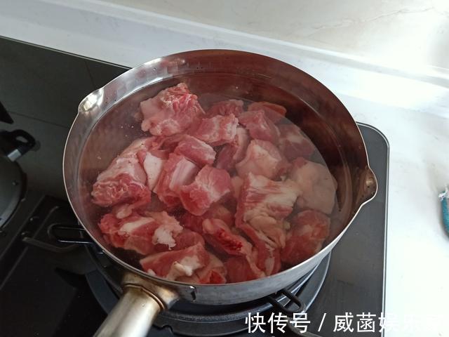 新春家宴10个菜，半小时左右就上桌，朋友夸老公倍有面子