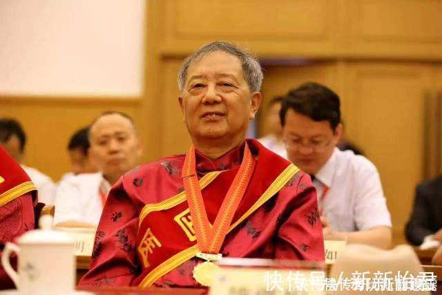 经验方|国医大师治颈椎病的一个经验方,只需3味中药,就能拔掉病根