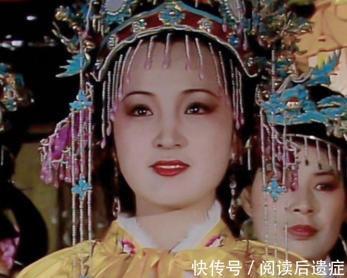 元春#《红楼梦》:贾元春和姐妹们的灯谜活动,贾环为何也能混进来?