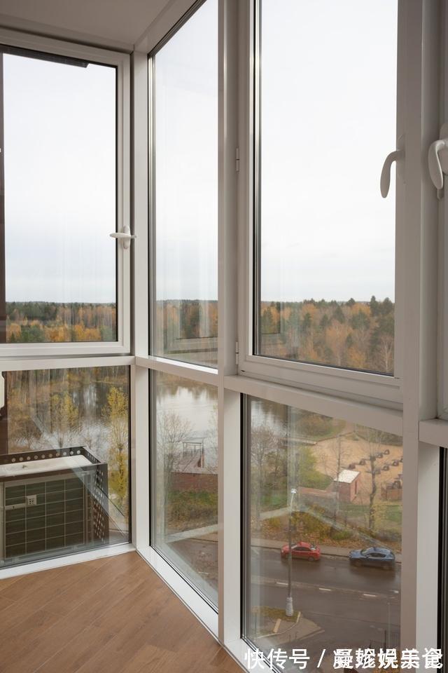 墙面|130平各个空间几乎空无杂物,我是没看出来,屋主一家已住10年