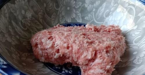  年夜饭上必备的一道菜，像花一样漂亮，寓意好还好吃，鲜嫩入味