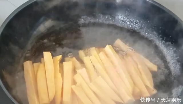 教你一个红薯的“新吃法”，简单2步搞定，外焦里嫩，孩子很爱吃