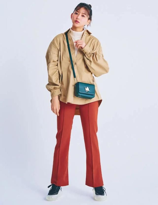 35岁日本姐姐追求质感和高级感，3个早春穿衣妙招，气质有品位！