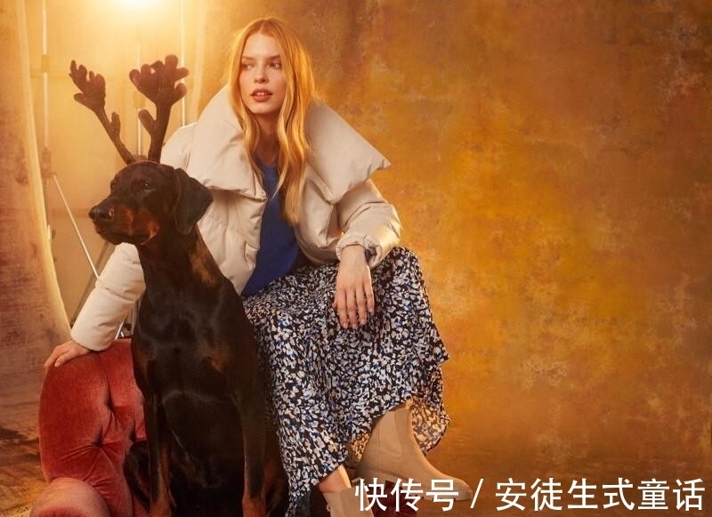 时髦 穿羽绒服别配长裤了,换成裙子时髦又精致,甜美女生都这么穿