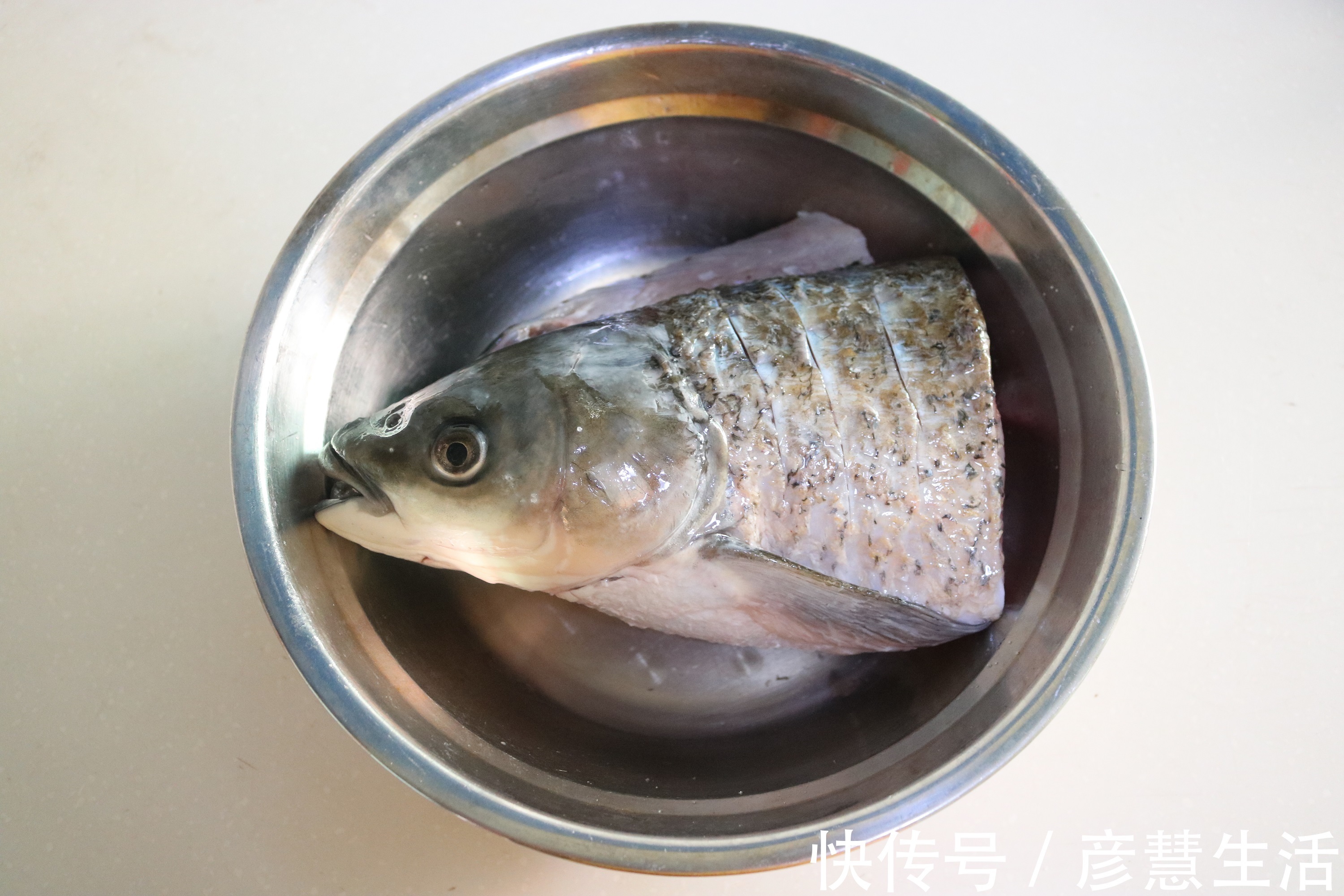 鱼肉|我家吃鱼,最爱这两种做法!没有油烟,鱼肉鲜嫩没腥味,吃不腻