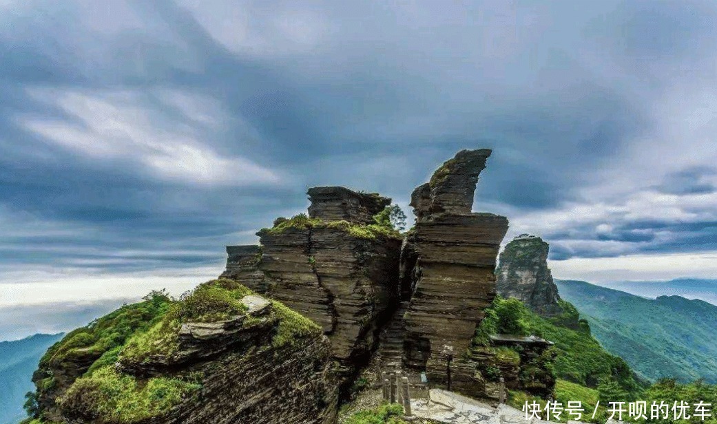 索道|梵净山索道又长又快，穿越云海，山泉清澈见底