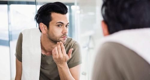 早上起床|若想提高肾脏功能,男性起床后不妨坚持做这4件事,肾也会感激你