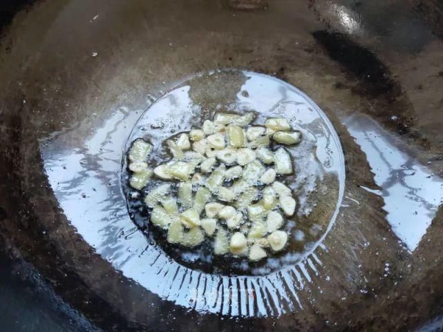 不会炒猪肝的，一定要像这样炒鲜香滑嫩，非常好吃，超级下饭哦