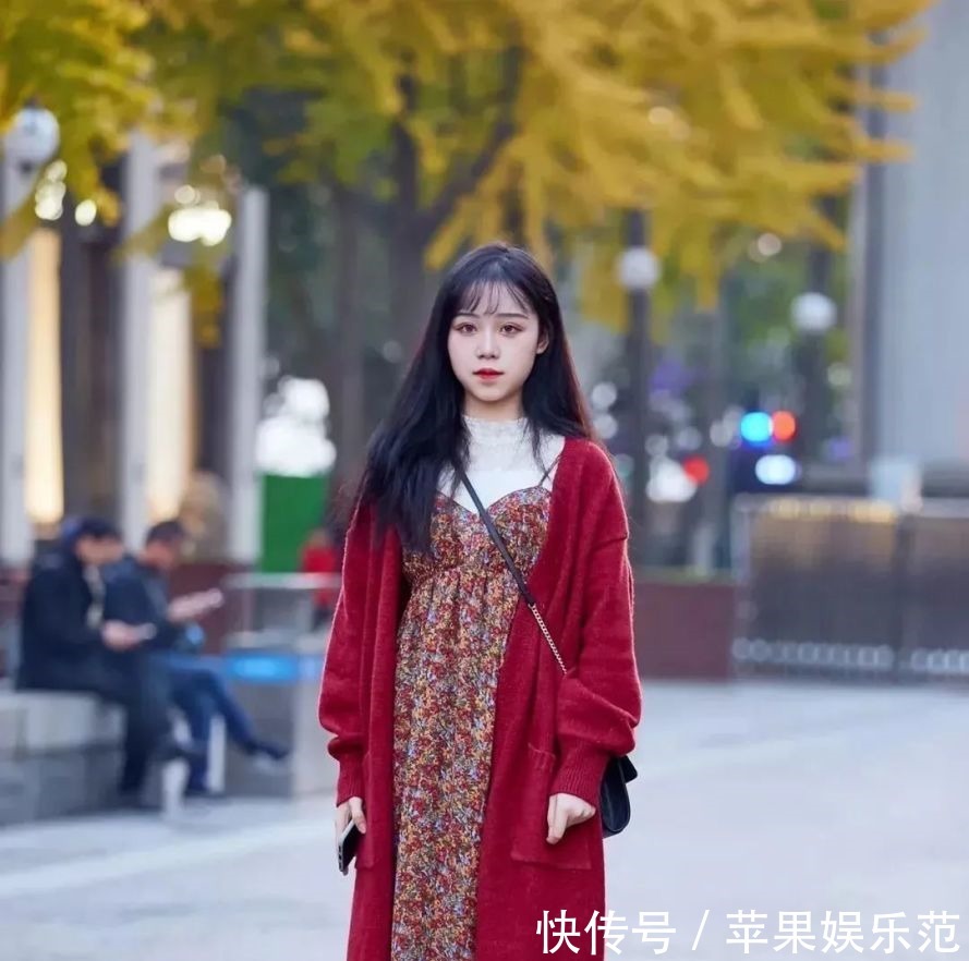 无可救药|秋冬穿大衣+裙子,美得无可救药!