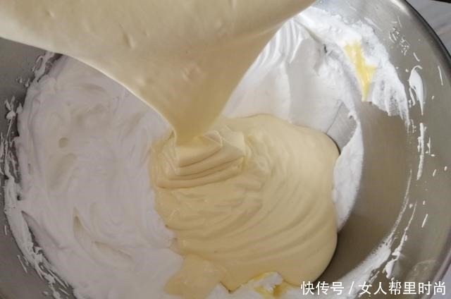 戚风蛋糕零失败配方,不开裂不回缩不塌陷,烘焙新手记得收藏!