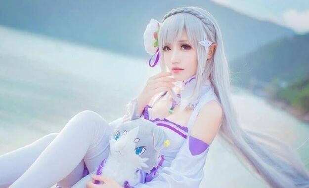 美少女|最多人cos的三大银发美少女,就算“烂大街”也喜欢