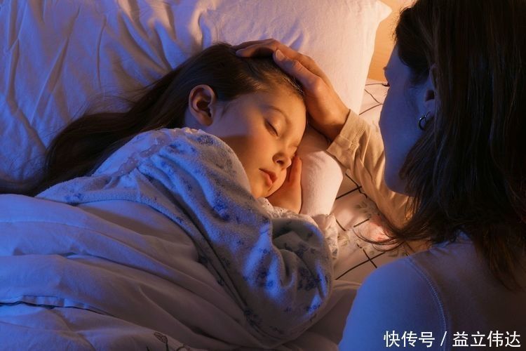 阅读兴趣|家长睡前陪孩子做这2件事,不仅提高孩子记忆力,还能培养高情商