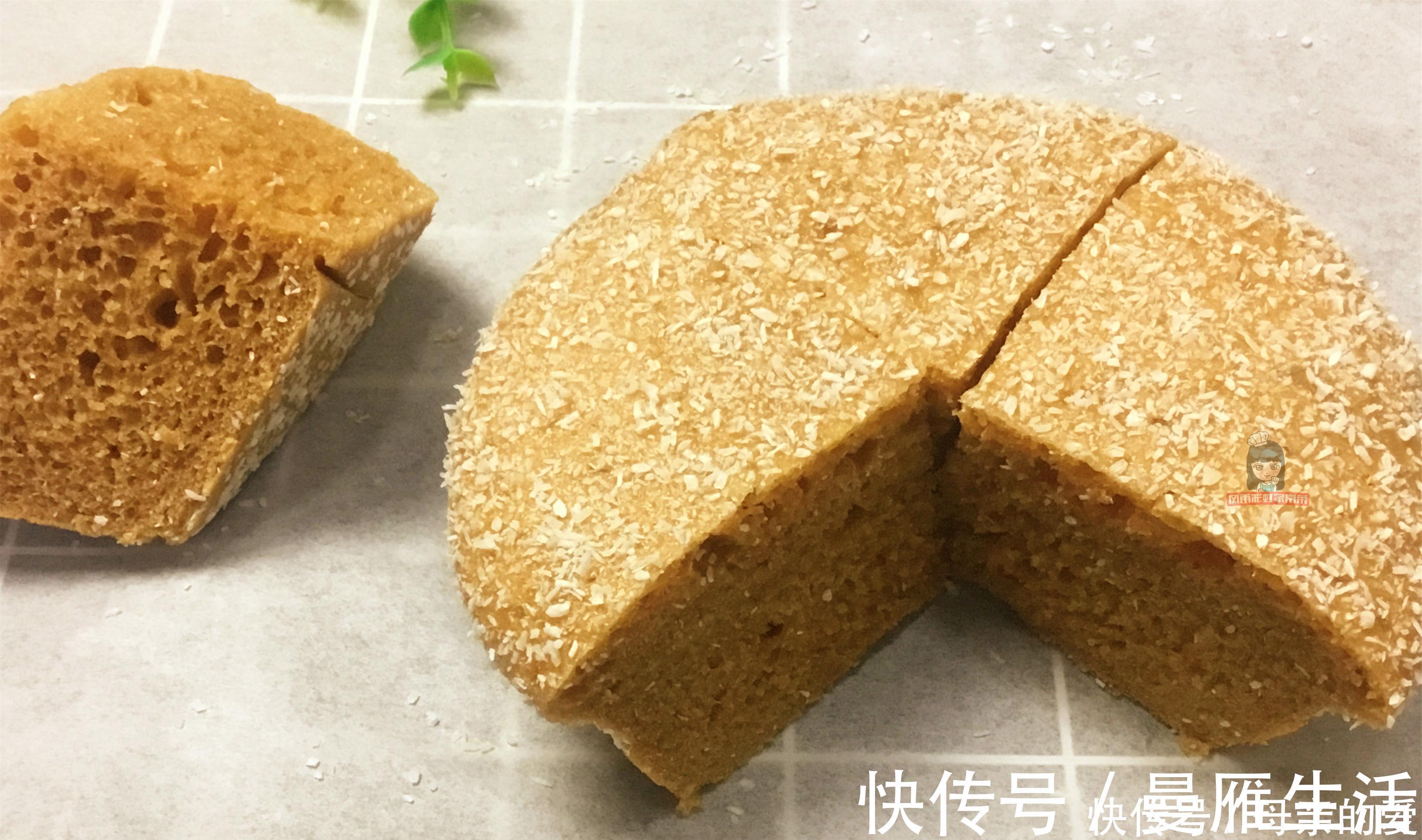 玉米面也能做开花馒头,松软香甜,比面包还好吃,看完就能会