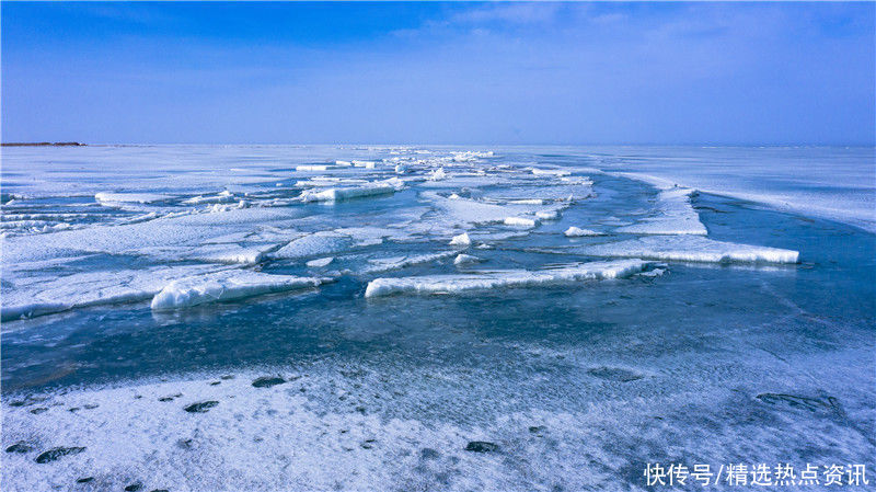 万物|新疆博斯腾湖现“推冰”景观 绵延数公里