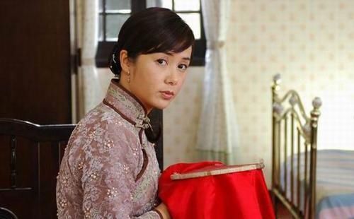 胭脂扣|以《胭脂扣》与《玉卿嫂》为例,浅析女性痴情背后的自我意识