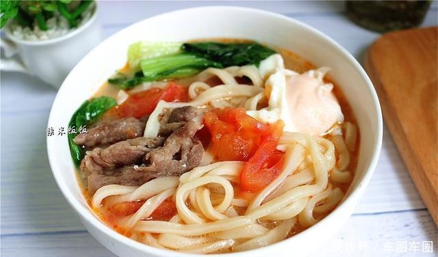女儿早餐最爱这碗面,每次做一大碗,连汤也不剩!
