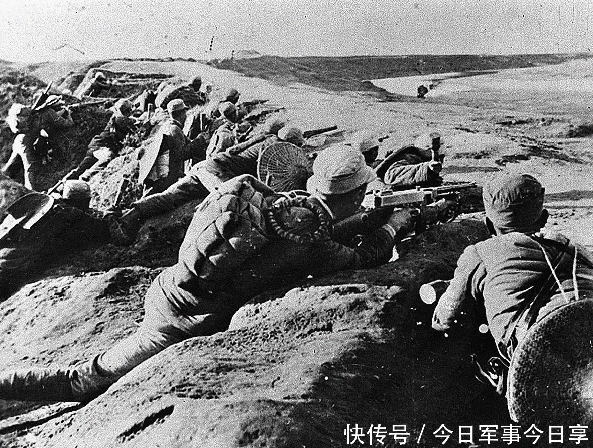 抬棺|钱学森的葬礼:三军仪仗队抬棺,党旗盖棺,告别“航天之父”!