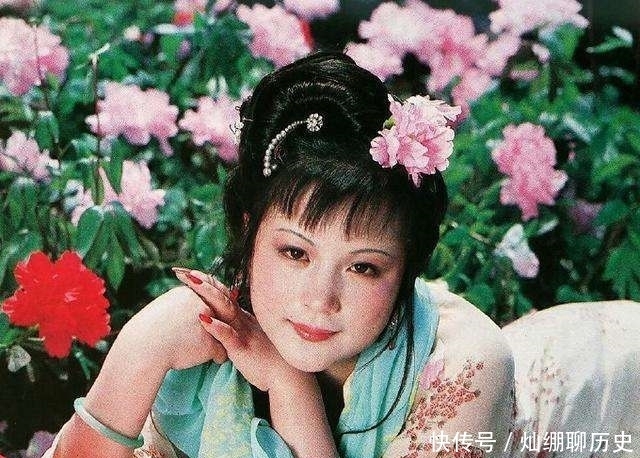 红楼梦中宝钗黛玉湘云各代表什么花?原来书中早有寓意