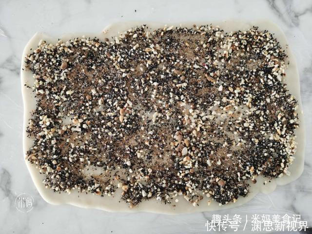 美味|过年最馋这美味,蒸一蒸卷一卷,既当点心又当零食,比年糕还好吃