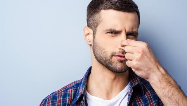 吸烟者,身体四处亮起“红灯”,肺部可能逐渐变脏,再难也要戒烟