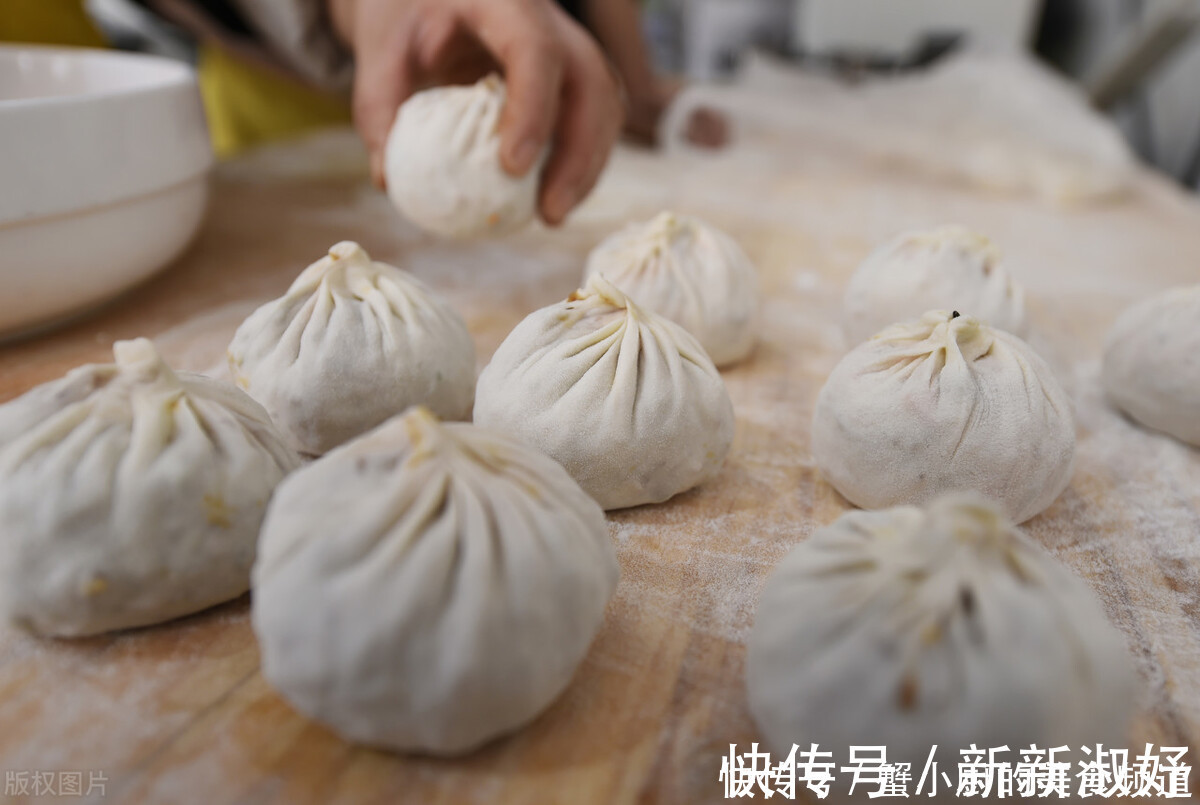步骤|用这个做馅蒸包子,比白菜萝卜都好吃,还不花一分钱