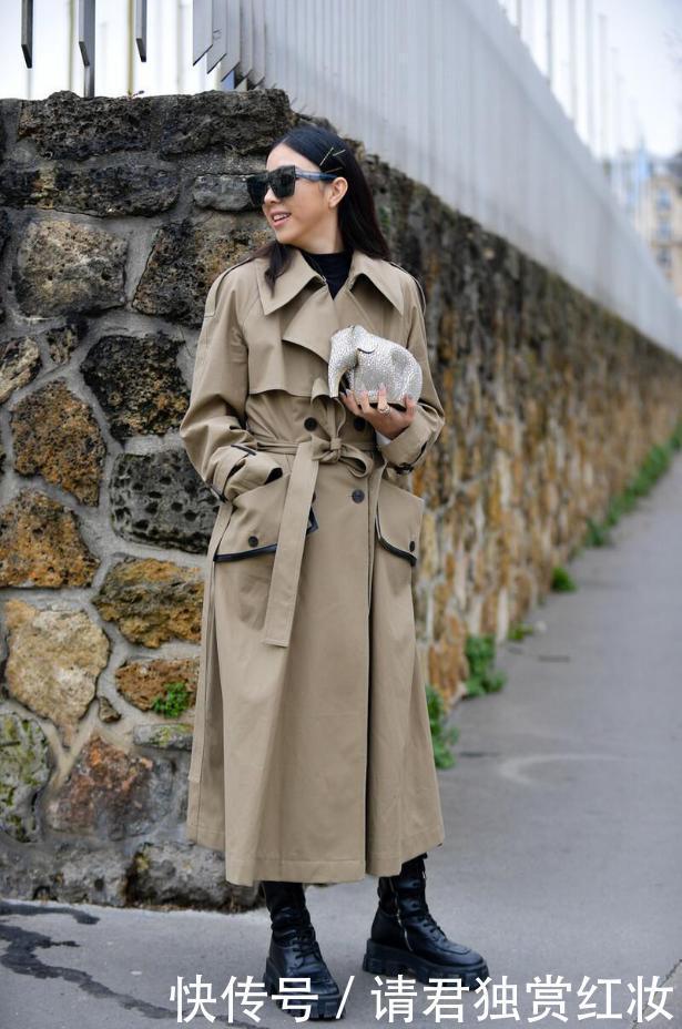今秋“卡其色+风衣”被穿火了,经典时髦还高级,太适合中年女性