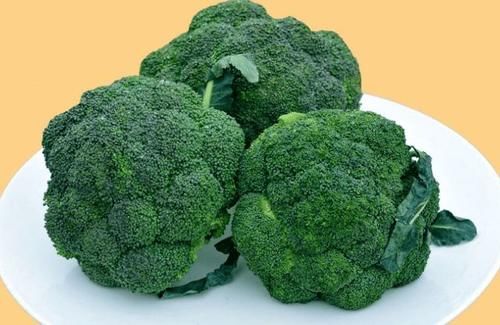 荔枝|吃香蕉养肝还是伤肝?提醒:2物伤肝,平时尽量少吃