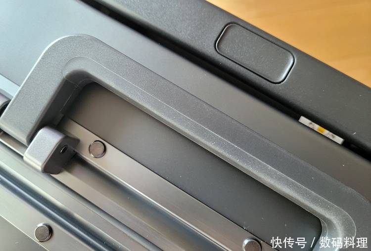 出行|出行好伴侣,够强够安心,地平线8号POWER系列登机箱测评报告