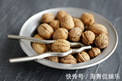 硫磺|爱吃核桃的注意核桃早上吃好还是晚上吃好可惜很多人不清楚