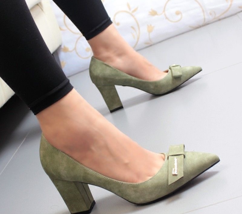 尖头 高跟鞋是女人的象征,试试这款高跟鞋,让你脱颖而出,尤其第三款