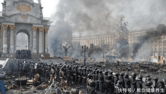 这人|其实苏联当时用不着解体,只因这人一个命令让解体成为事实