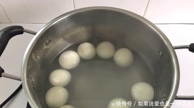 吃了这么多年汤圆,这做法第一次,巧克力中一滚,比冰淇淋还好吃