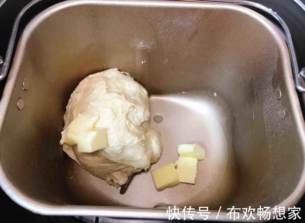 自己做的手撕椰蓉吐司，吃一年都不腻，学会后再也不用跑面包店了