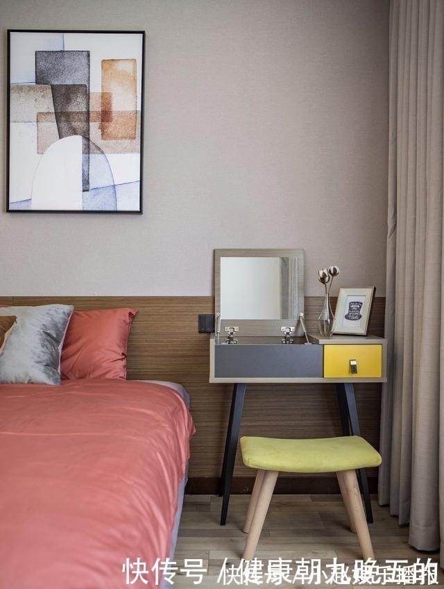 过道|常见的装修风格看腻了,来看下现代风+轻奢的搭配吧,太有感觉了!