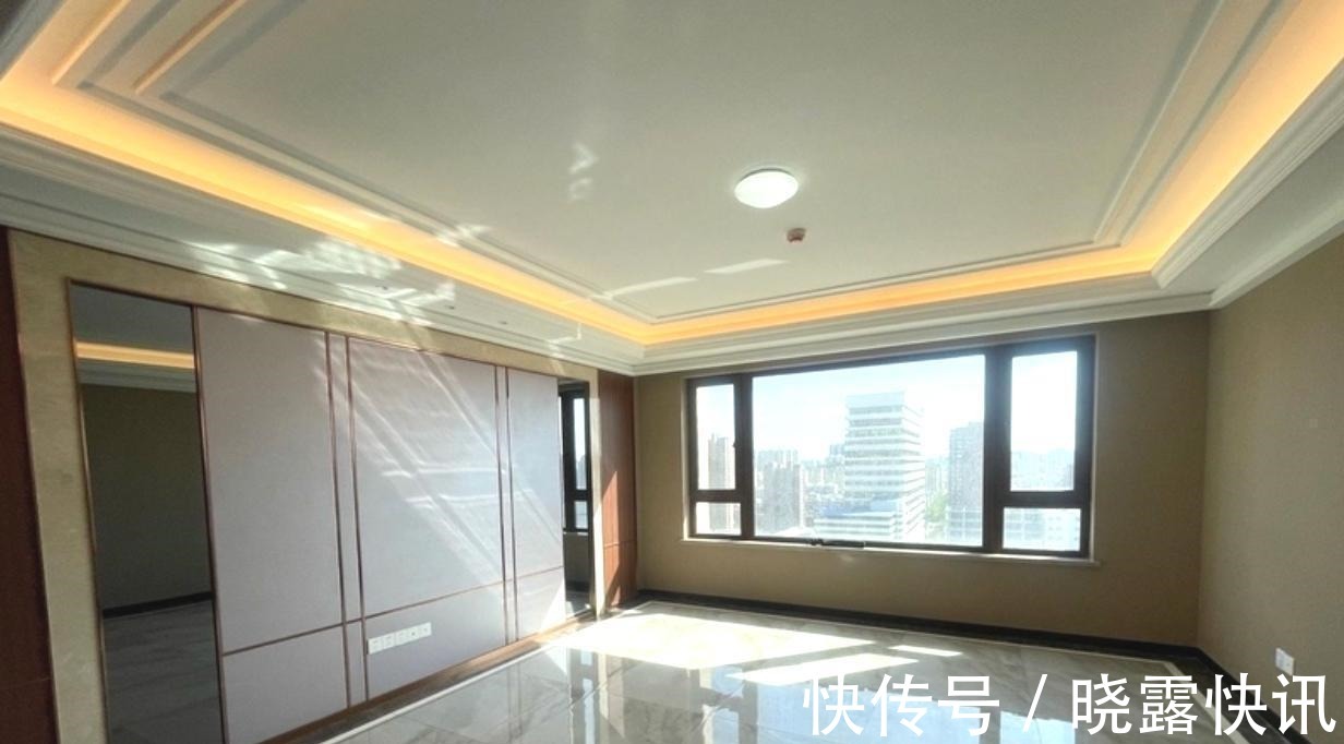 复合木地板|期待已久的精装房终于交钥匙了,简约清爽,买完家具就能拎包入住