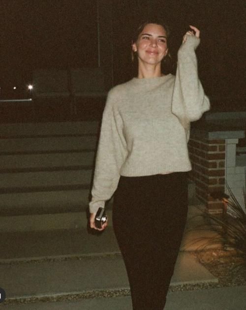 毛衣与春天是美好的相遇，5款毛衫搭配法，穿出轻快也时髦的通勤风