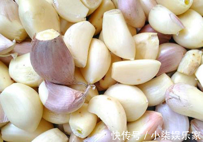 大蒜|老年斑太难看怎么办老奶奶教你3招，淡化20年斑，试过都说好