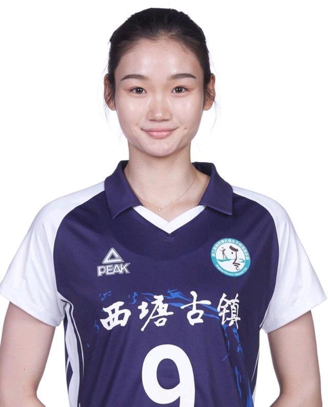 副攻|女排00后天才成拦网机器!新版颜妮天赋满满,状态火热追赶袁心玥